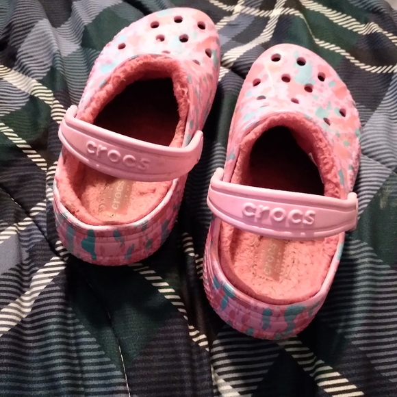 Girls lined crocs - Picture 2 of 4
